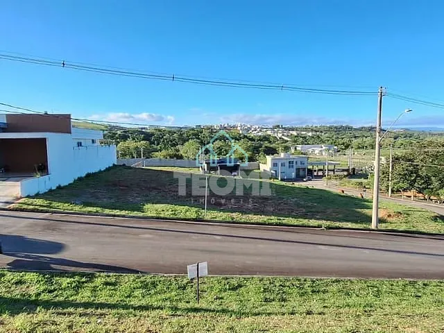 Terreno com 406m², à venda, no bairro Granjas Rurais Reunidas São Judas Tadeu em Taubaté