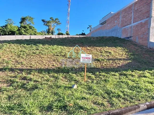 Terreno com 406m², à venda, no bairro Granjas Rurais Reunidas São Judas Tadeu em Taubaté
