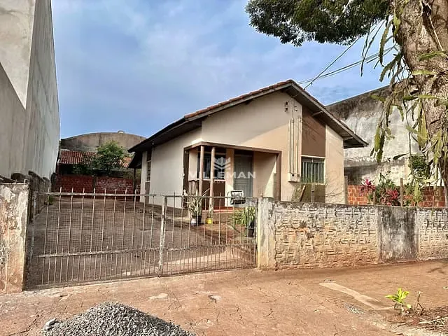 Terreno com 455m², à venda, no bairro Zona 06 em Maringá