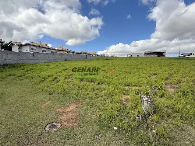 Terreno com 678m², à venda, no bairro Parque Villa dos Pinheiros em Indaiatuba