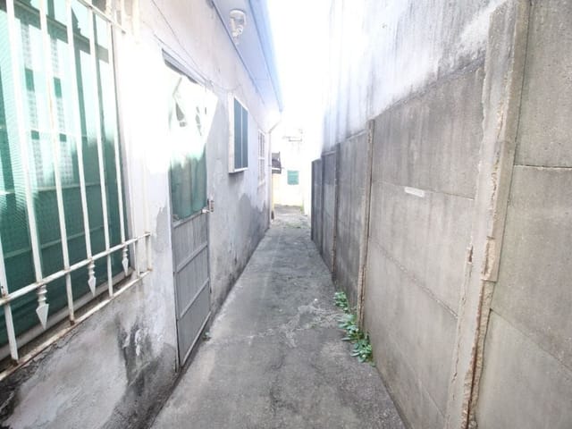 Terreno com 198m², à venda, no bairro Centro em Carapicuíba