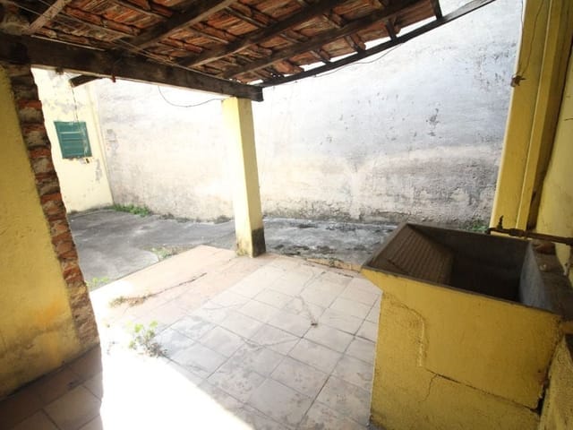 Terreno com 198m², à venda, no bairro Centro em Carapicuíba