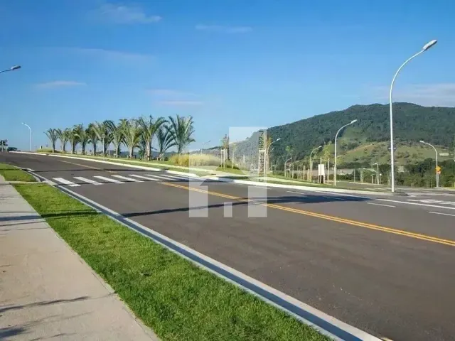 Terreno com 546m², à venda, no bairro Alphaville Jundiaí em Jundiaí