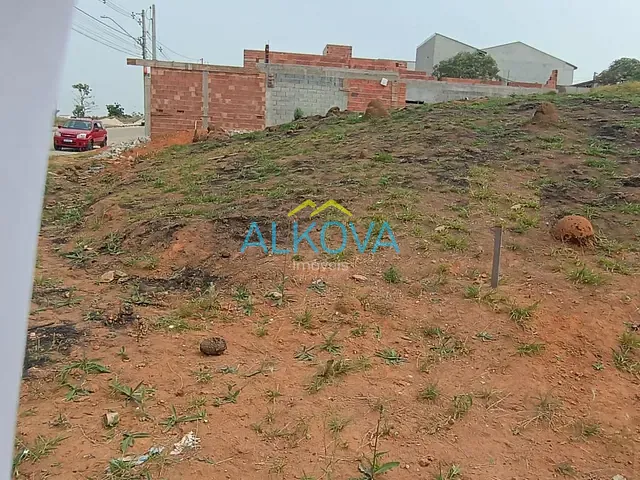 Terreno com 180m², à venda, no bairro Santa Cecilia II em São José dos Campos