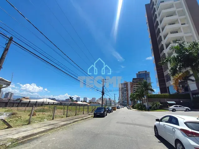 Terreno com 250m², à venda, no bairro Loteamento Residencial e Comercial Bosque Flamboyant em Taubaté