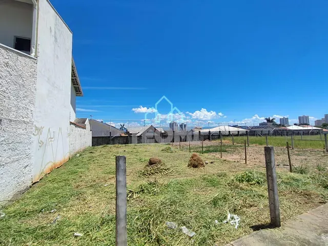 Terreno com 250m², à venda, no bairro Loteamento Residencial e Comercial Bosque Flamboyant em Taubaté