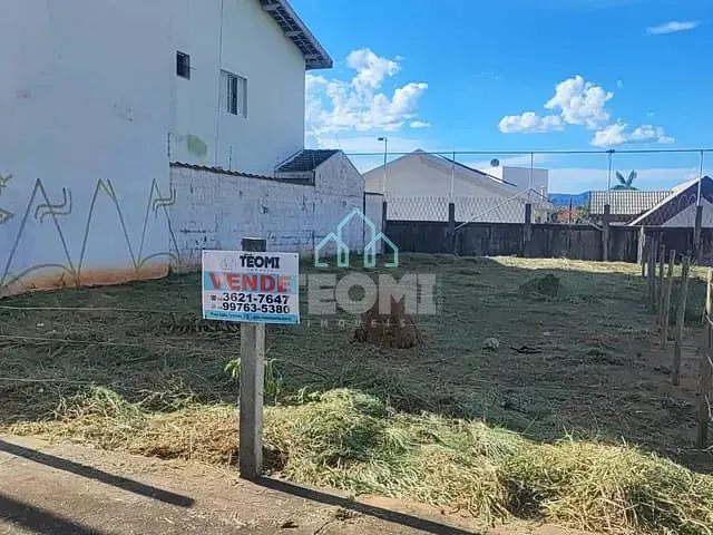 Terreno com 250m², à venda, no bairro Loteamento Residencial e Comercial Bosque Flamboyant em Taubaté