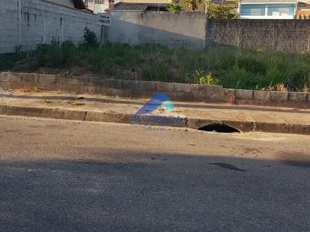 Terreno com 140m², à venda, no bairro Jardim Santa Júlia em São José dos Campos
