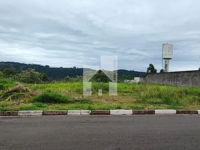 Terreno com 1330m², à venda, no bairro Minas de Inhandjara em Itupeva