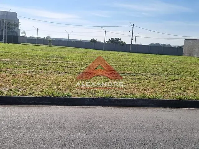 Terreno com 250m², à venda, no bairro Jardim das Flores em São José dos Campos
