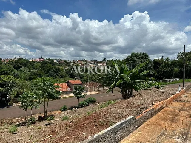 Terreno com 451m², à venda, no bairro Coroados em Londrina