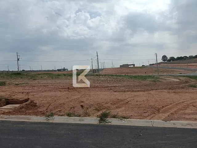 Terreno com 300m², à venda, no bairro Colinas de Indaiatuba em Indaiatuba