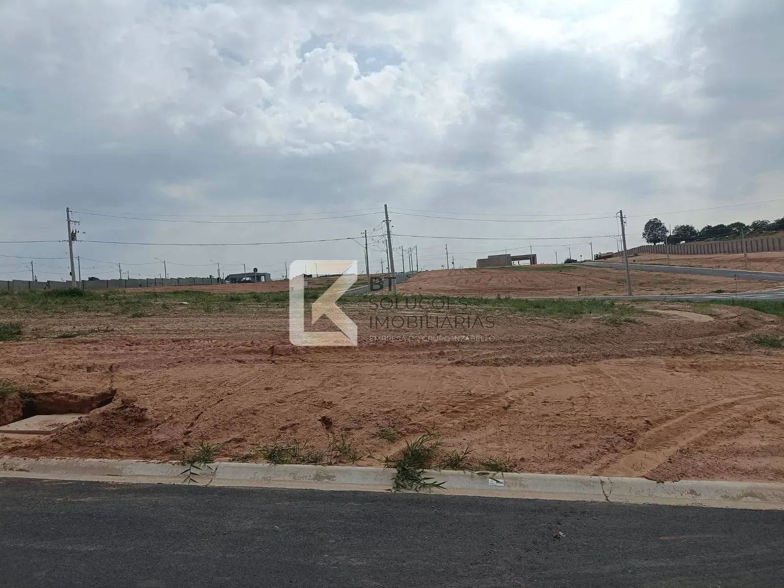 Terreno, 300 m² - Foto 1