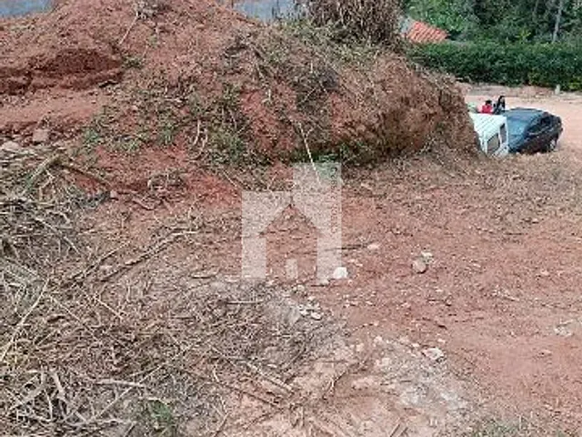 Terreno com 660m², à venda, no bairro Roseira em Jundiaí