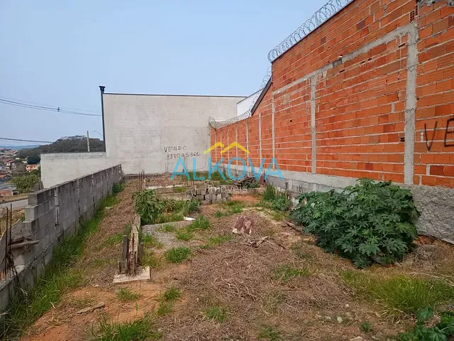Terreno com 175m², à venda, no bairro Recanto dos Eucaliptos em São José dos Campos