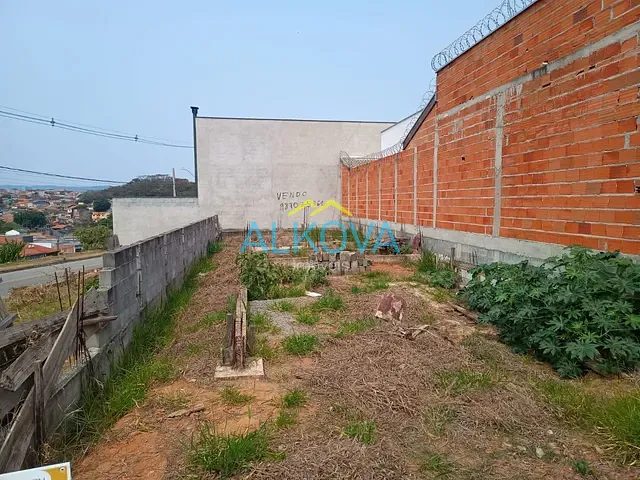 Terreno com 175m², à venda, no bairro Recanto dos Eucaliptos em São José dos Campos