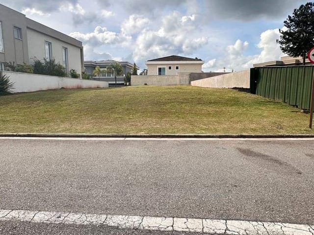 Terreno com 441m², à venda, no bairro Alphaville em Santana de Parnaíba