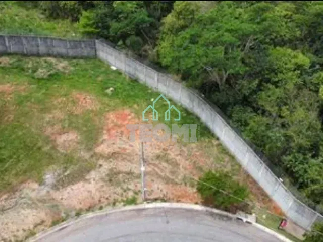 Terreno com 343m², à venda, no bairro Morada dos Nobres em Taubaté