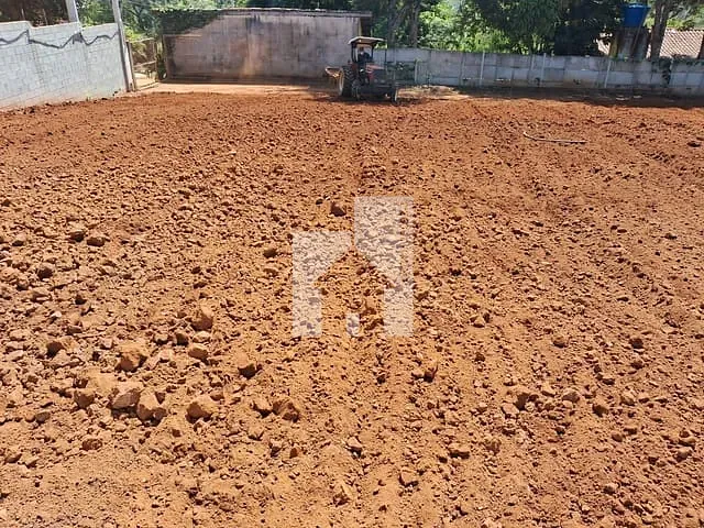 Terreno com 2250m², à venda, no bairro Estância São Jorge em Jarinu