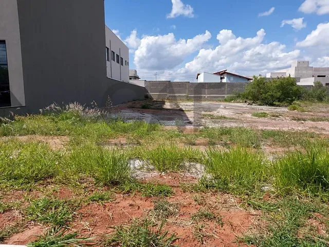 Terreno com 540m², à venda, no bairro Van Gogh em Holambra