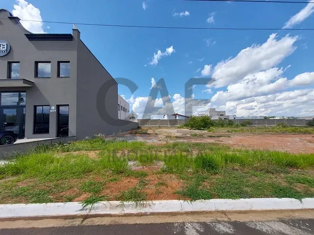 Terreno com 540m², à venda, no bairro Van Gogh em Holambra
