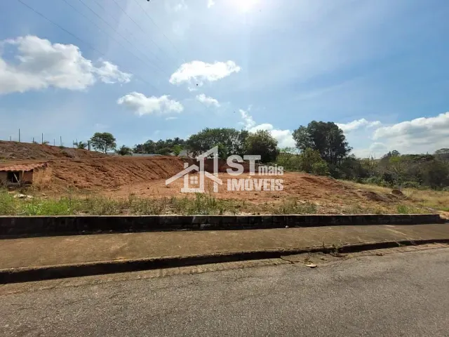 Terreno com 226m², à venda, no bairro Jardim Santa Lúcia em Andradas