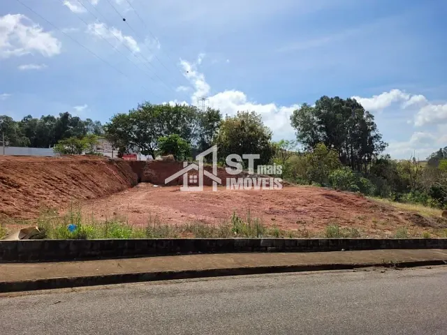 Terreno com 226m², à venda, no bairro Jardim Santa Lúcia em Andradas