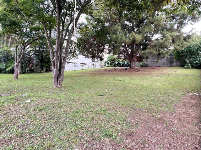 Terreno com 420m², à venda, no bairro Alphaville em Santana de Parnaíba