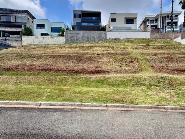 Terreno com 552m², à venda, no bairro Alphaville em Santana de Parnaíba
