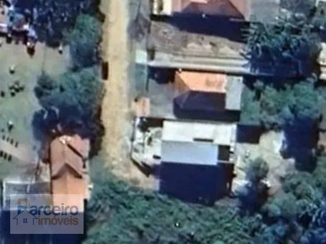 Terreno com 1300m², à venda, no bairro Centro em Piracaia