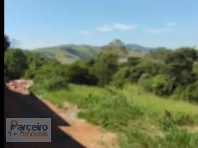 Terreno com 1300m², à venda, no bairro Centro em Piracaia