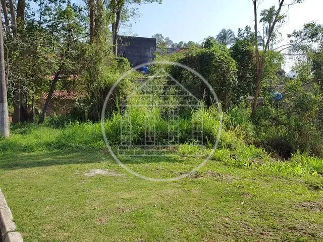 Terreno com 511m², à venda, no bairro Parque do Terceiro Lago em São Paulo