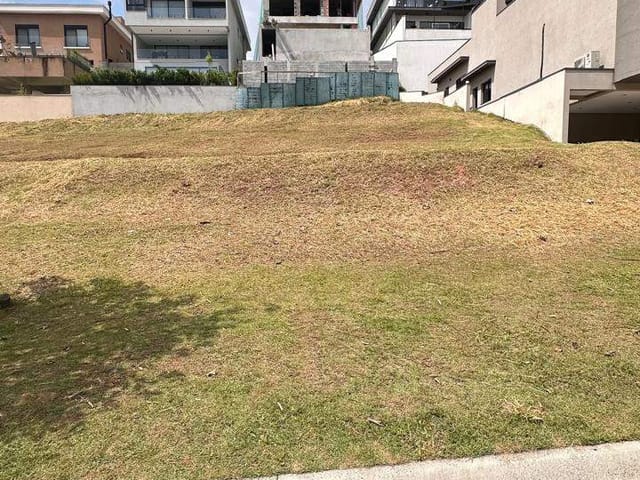 Terreno com 490m², à venda, no bairro Alphaville em Santana de Parnaíba