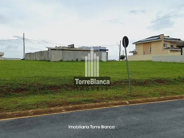 Terreno com 360m², à venda, no bairro Jardim Carvalho em Ponta Grossa