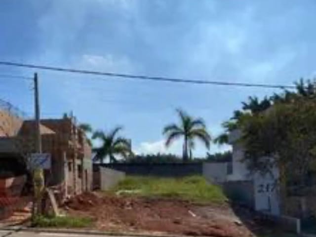 Terreno com 275m², à venda, no bairro Chácaras Cataguá em Taubaté