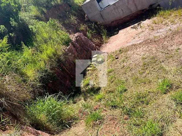 Terreno com 320m², à venda, no bairro Jardim do Lírio em Jundiaí