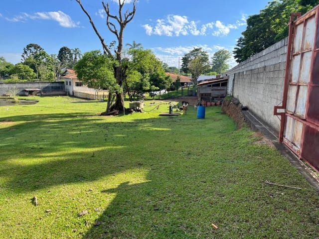 Terreno com 1335m², à venda, no bairro Chácara Remanso (Caucaia do Alto) em Cotia