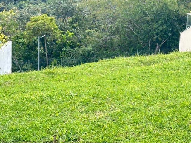 Terreno com 490m², à venda, no bairro Alphaville em Santana de Parnaíba