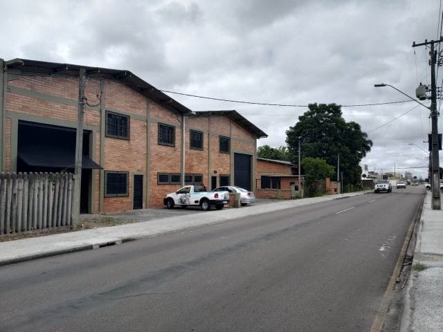 Terreno à venda, no bairro NUCLEO COLONIAL DE PINHAIS em Pinhais