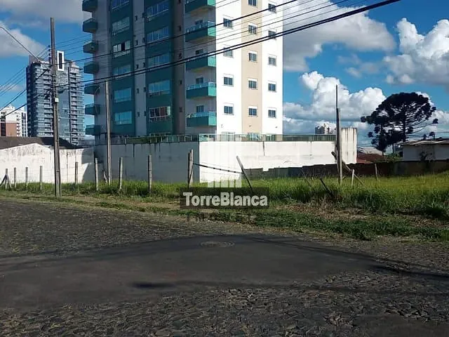 Terreno com 524m², à venda, no bairro Órfãs em Ponta Grossa