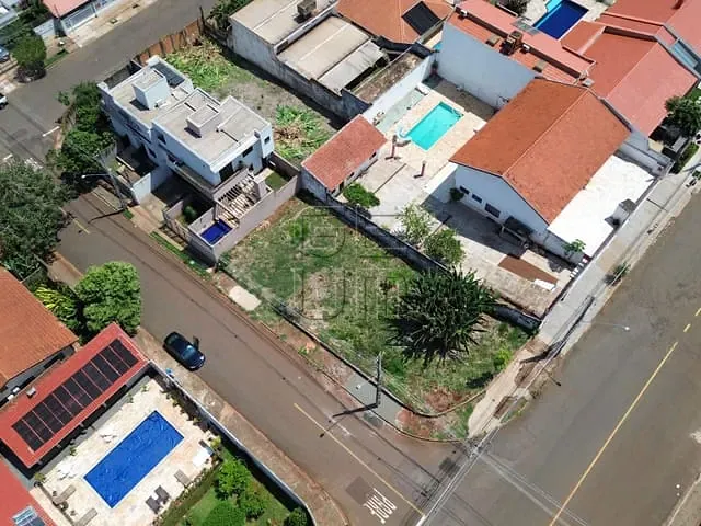 Terreno com 382m², à venda, no bairro Itamarati em Londrina