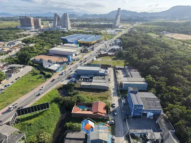 Terreno com 300m² 1 quarto e 1 banheiro, à venda, no bairro Centro em Porto Belo