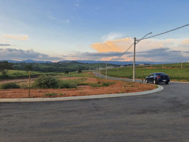 Terreno com 350m², à venda, no bairro Granjas Rurais Reunidas São Judas Tadeu em Taubaté