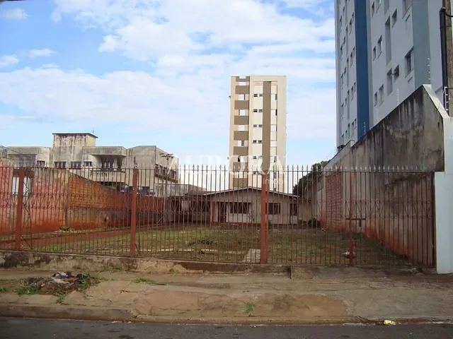 Terreno com 788m², à venda, no bairro Ipiranga em Londrina