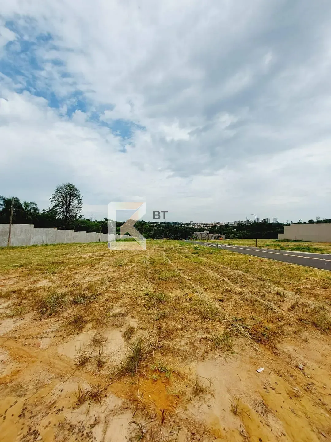 Terreno, 600 m² - Foto 2