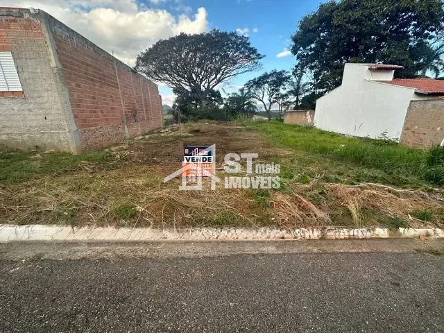 Terreno com 259m², à venda, no bairro David de Paula em Andradas