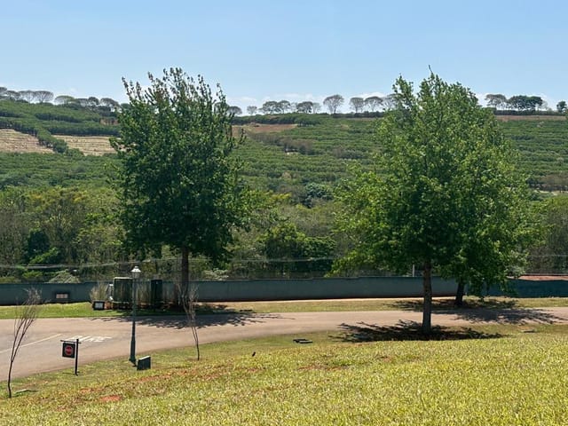 Terreno com 3675m², à venda, no bairro Condomínio Quinta da Baroneza II em Bragança Paulista