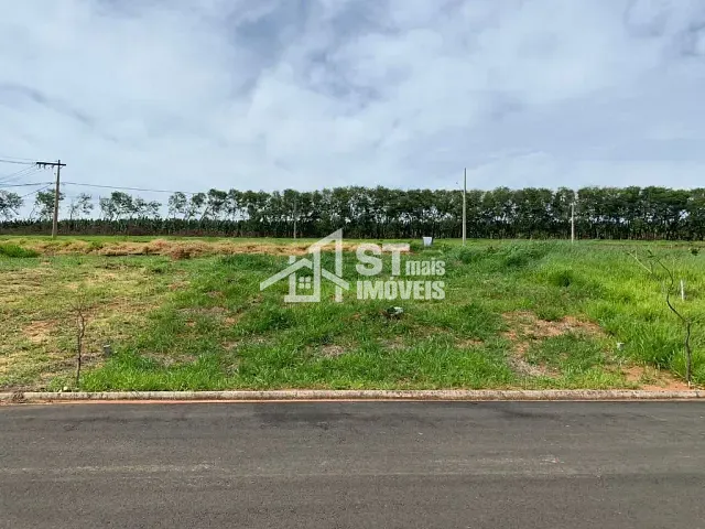 Terreno com 200m², à venda, no bairro Parque São Cristovão em Andradas