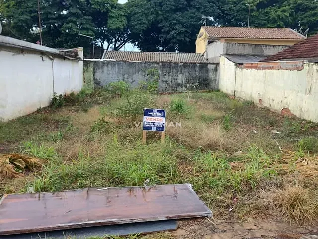 Terreno com 180m², à venda, no bairro Vila Morangueira em Maringá
