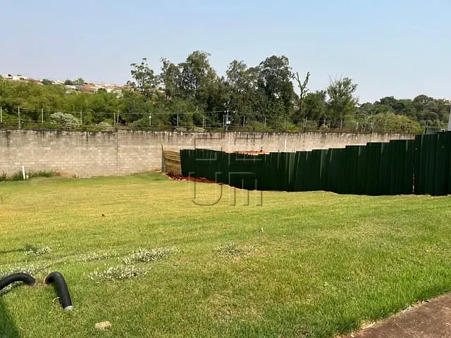 Terreno com 267m², à venda, no bairro Conjunto Habitacional Alexandre Urbanas em Londrina